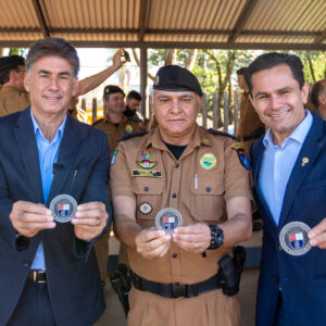 Pacheco e Paranhos são homenageados no 6ºBPM pelo empenho na conquista da EsFAEP para Cascavel